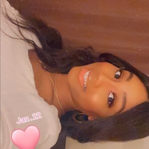 Meet your Posher, E.